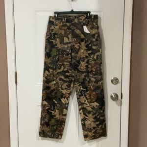 Camouflage Wrangler size 32X32
